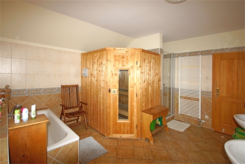 OG. Bad m.Sauna (1)