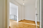 FRISCH RENOVIERTE NEUBAU-MAISONETTE MIT SÜD-BALKON UND TIEFGARAGEN-STELLPLATZ! - Maisonettenwohnung Teltow Teltow | Angebot:24533058