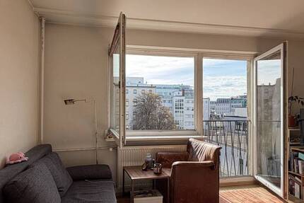 Südbalkon, Aufzug und Stellplatz zwischen Karl-August-Platz und Wilmersdorfer Straße - Wohnung Berlin Charlottenburg-Wilmersdorf | Angebot:24751852